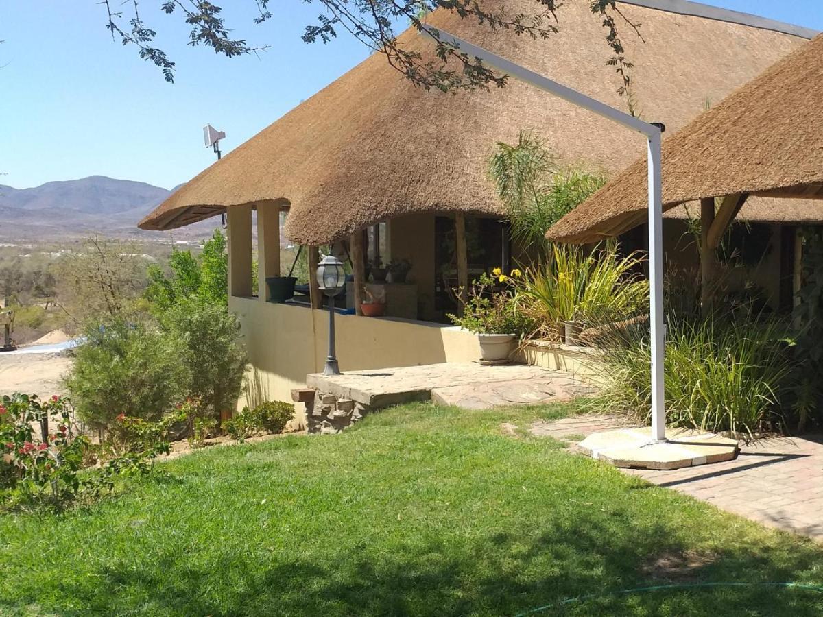 Hotel Uitkyk Guest Farm à Usakos Extérieur photo