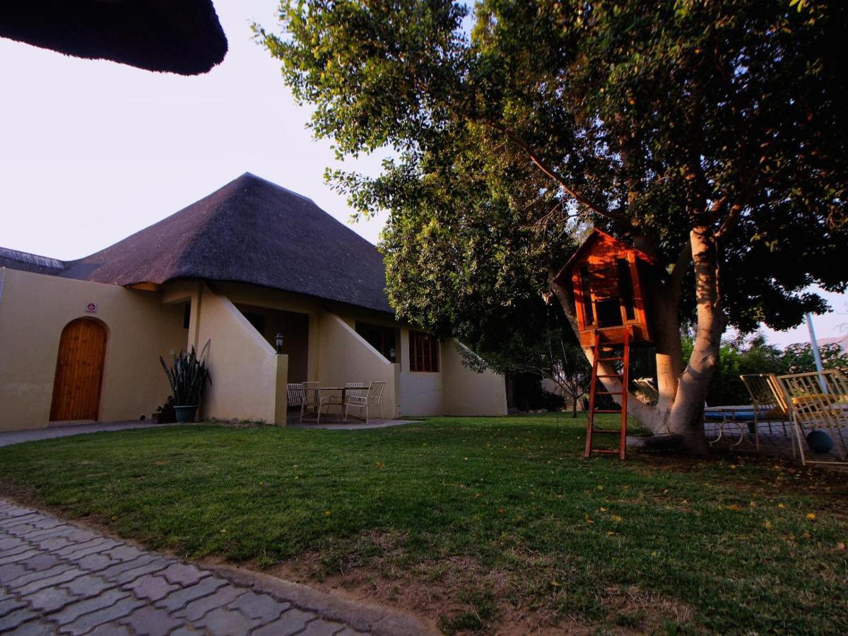 Hotel Uitkyk Guest Farm à Usakos Extérieur photo